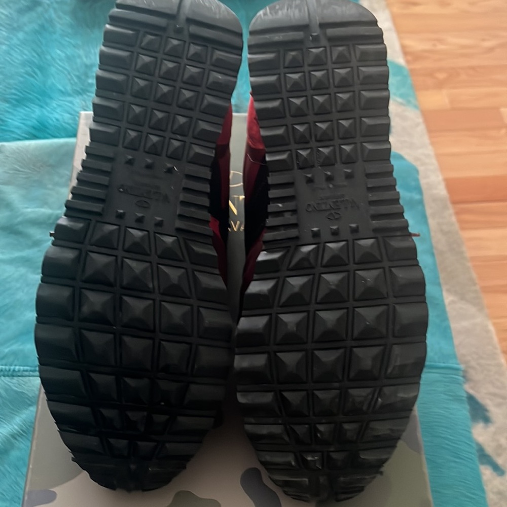 Valentino Sneakers - Picture 7 of 14